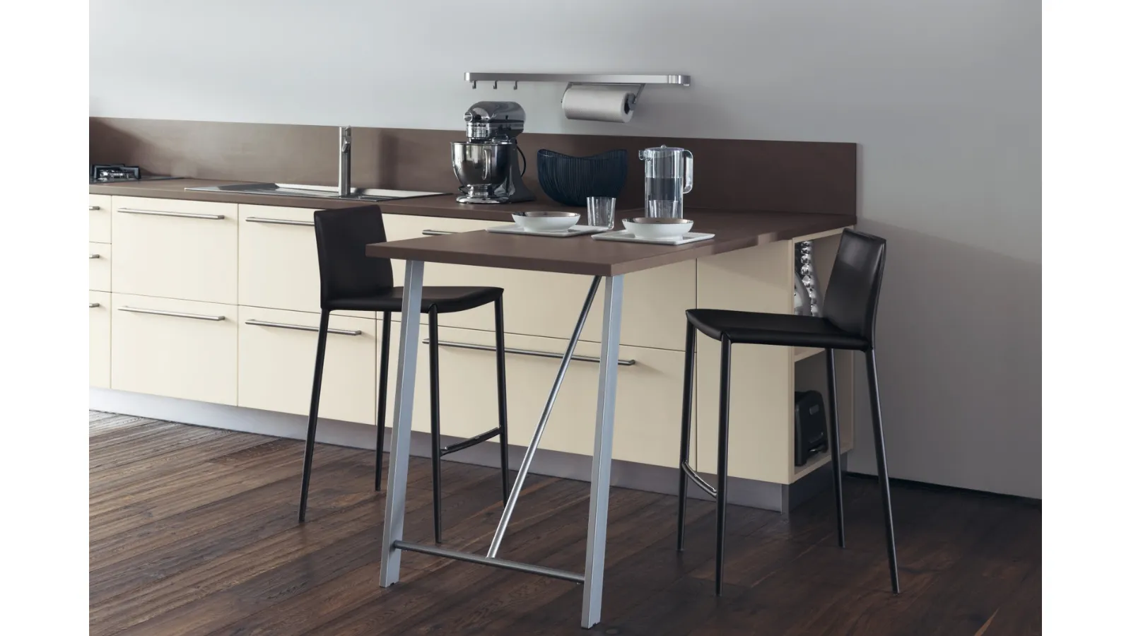 Sgabello Unique in cuoio rigenerato di Scavolini